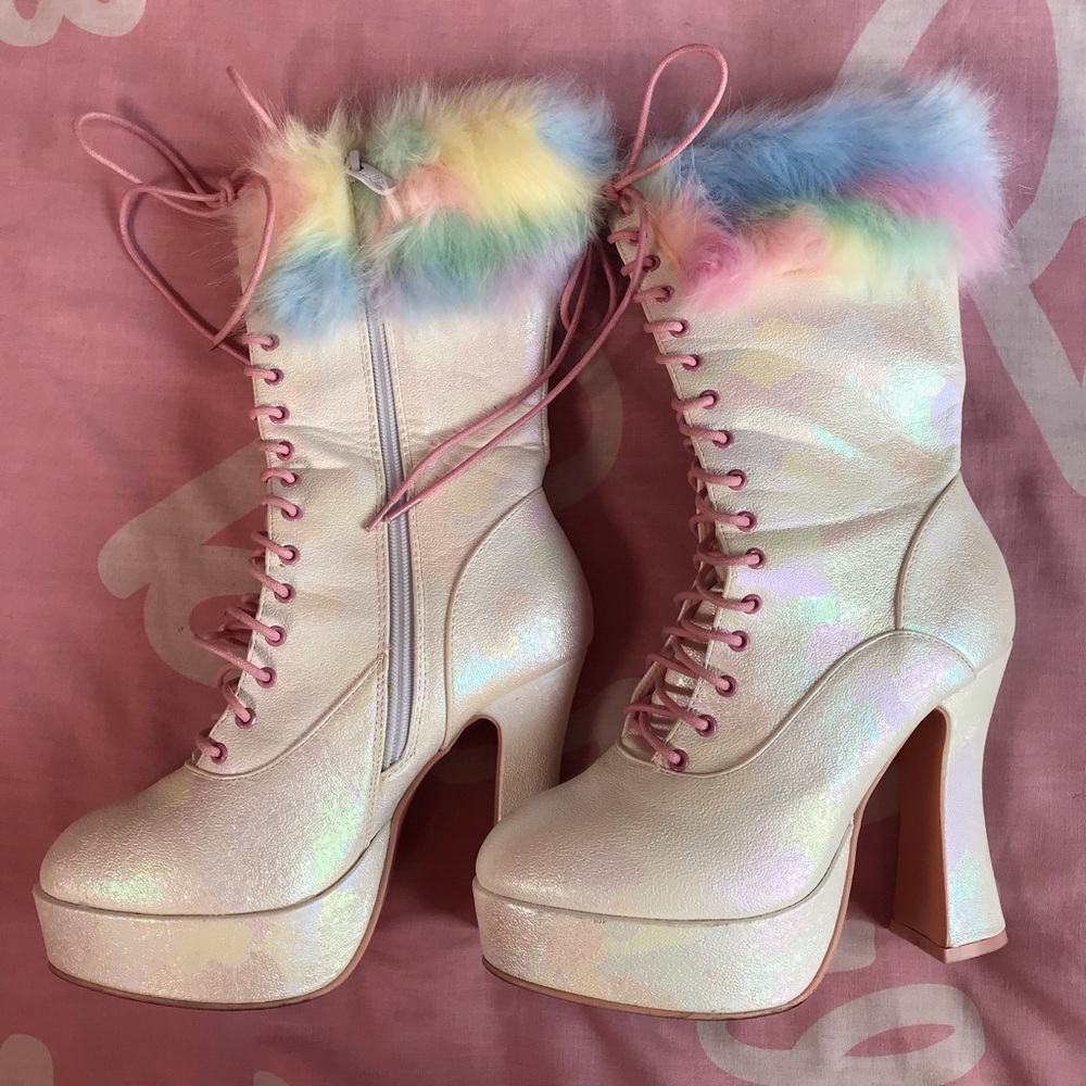 ◆◇ELLIE UNICORN PLATFORM LACEUP BOOTS◇◆8